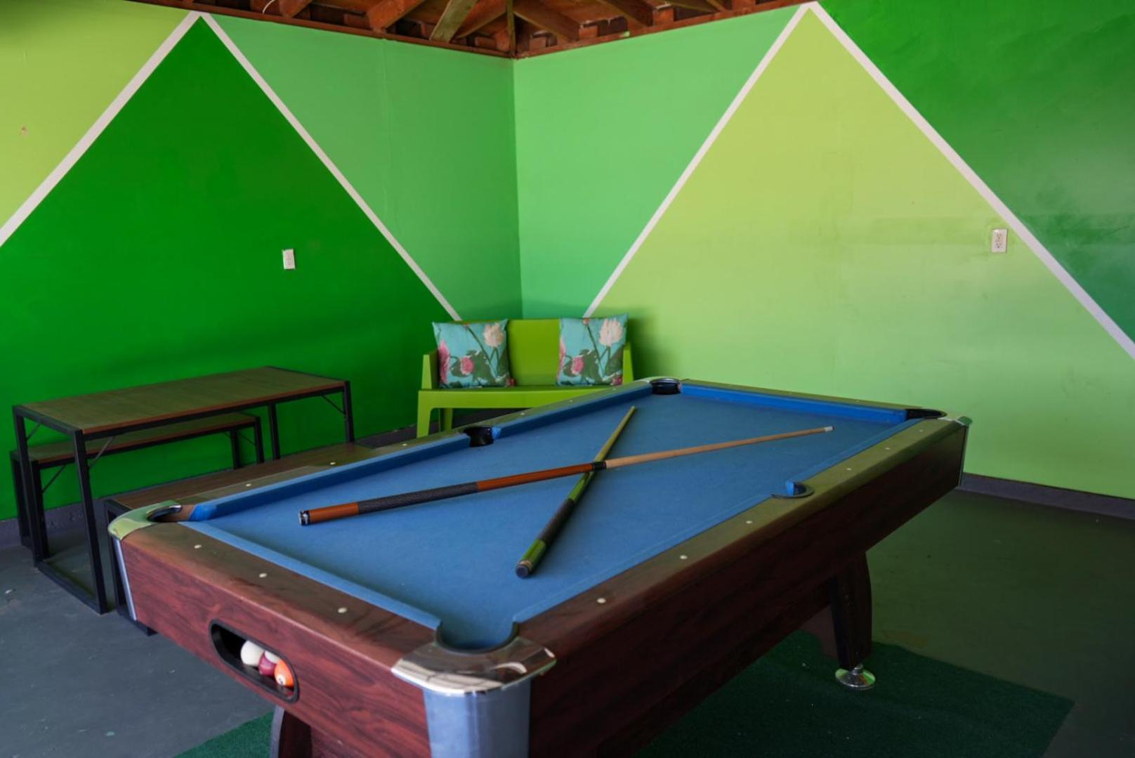 The Pink Cactus - Desert Retreat - Luxe Pool, Golf & Game Room Indio Zewnętrze zdjęcie