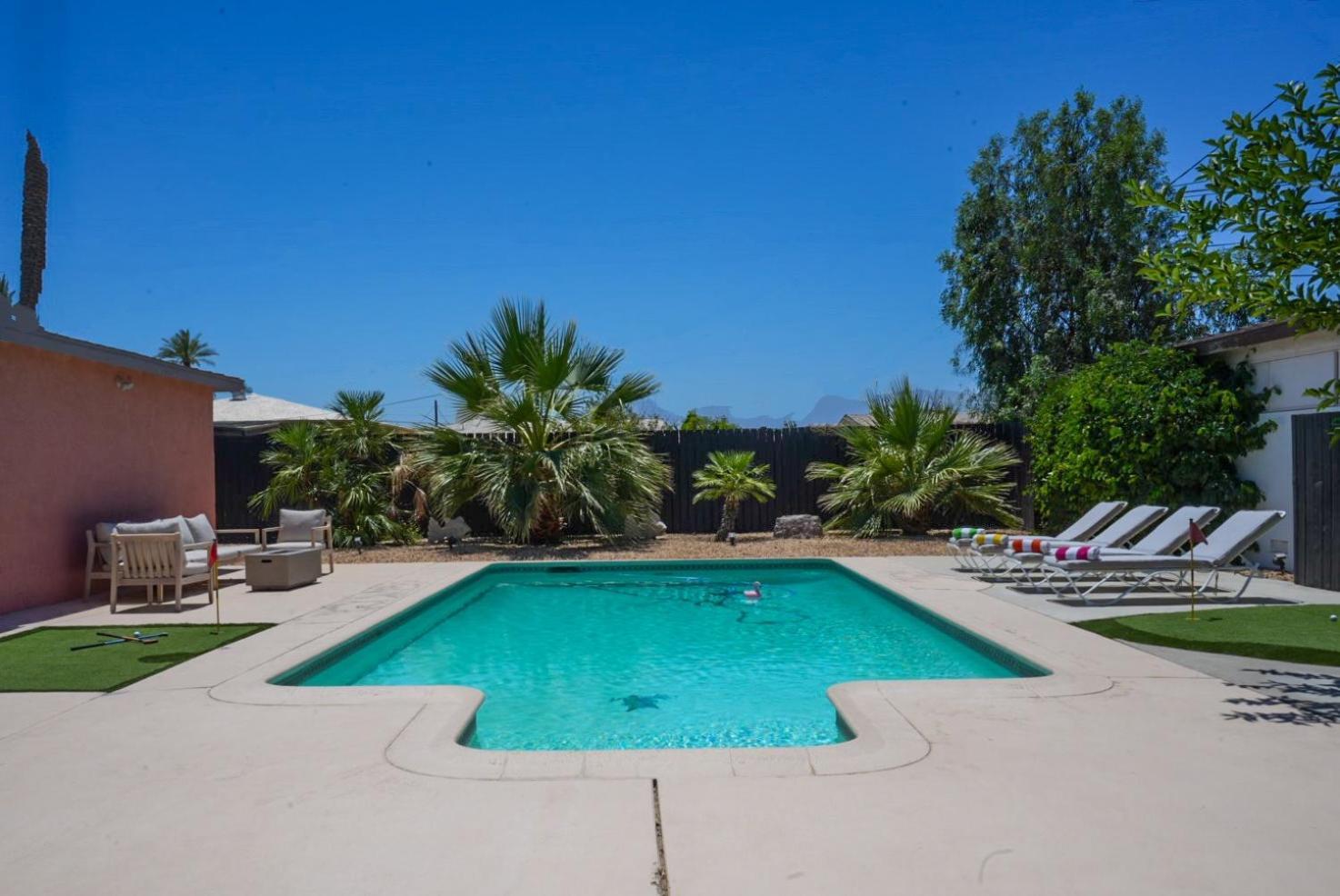 The Pink Cactus - Desert Retreat - Luxe Pool, Golf & Game Room Indio Zewnętrze zdjęcie
